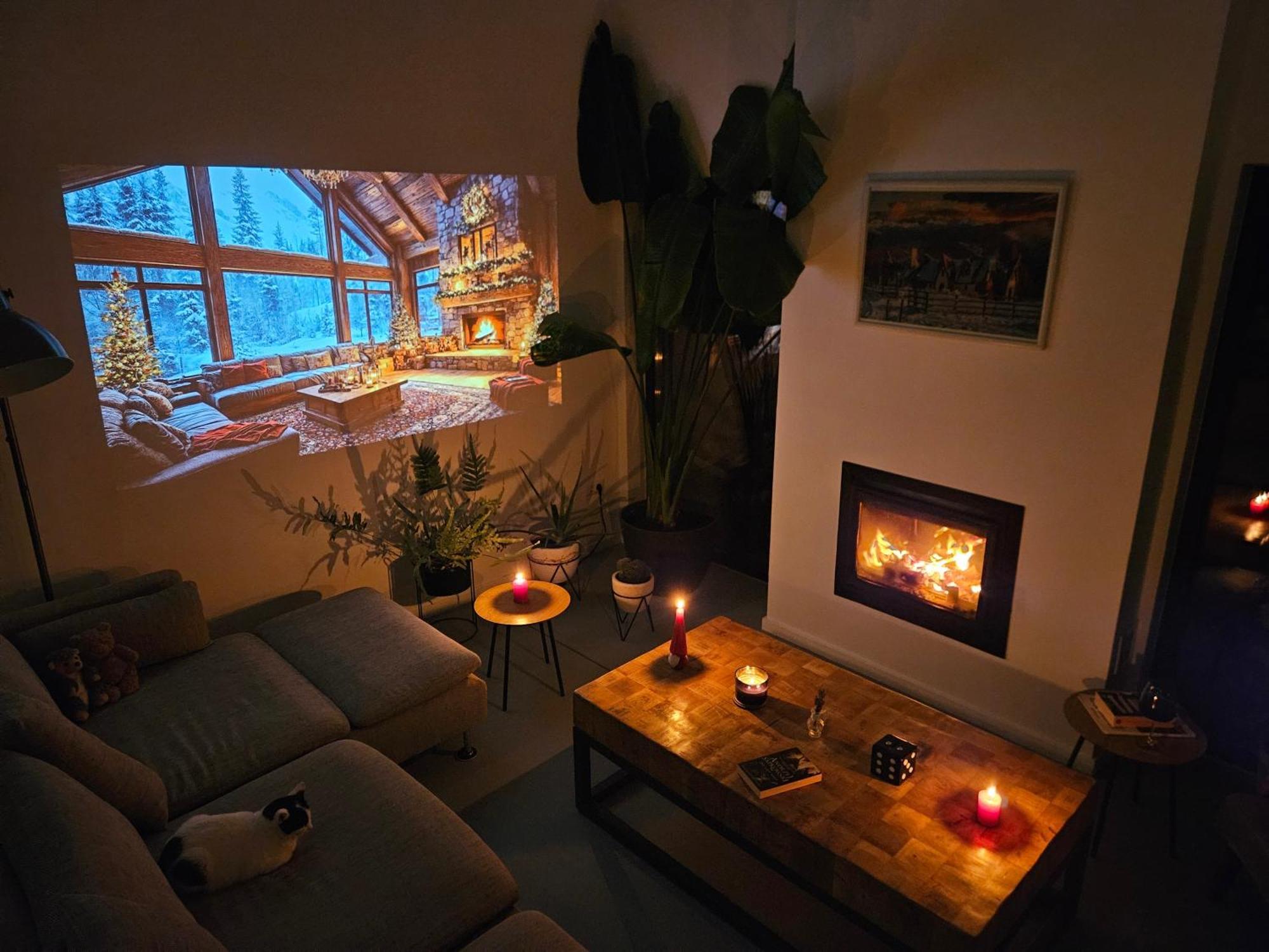 Black Walnut House With Indoor Outdoor Fireplace Izvoarele  Exterior foto